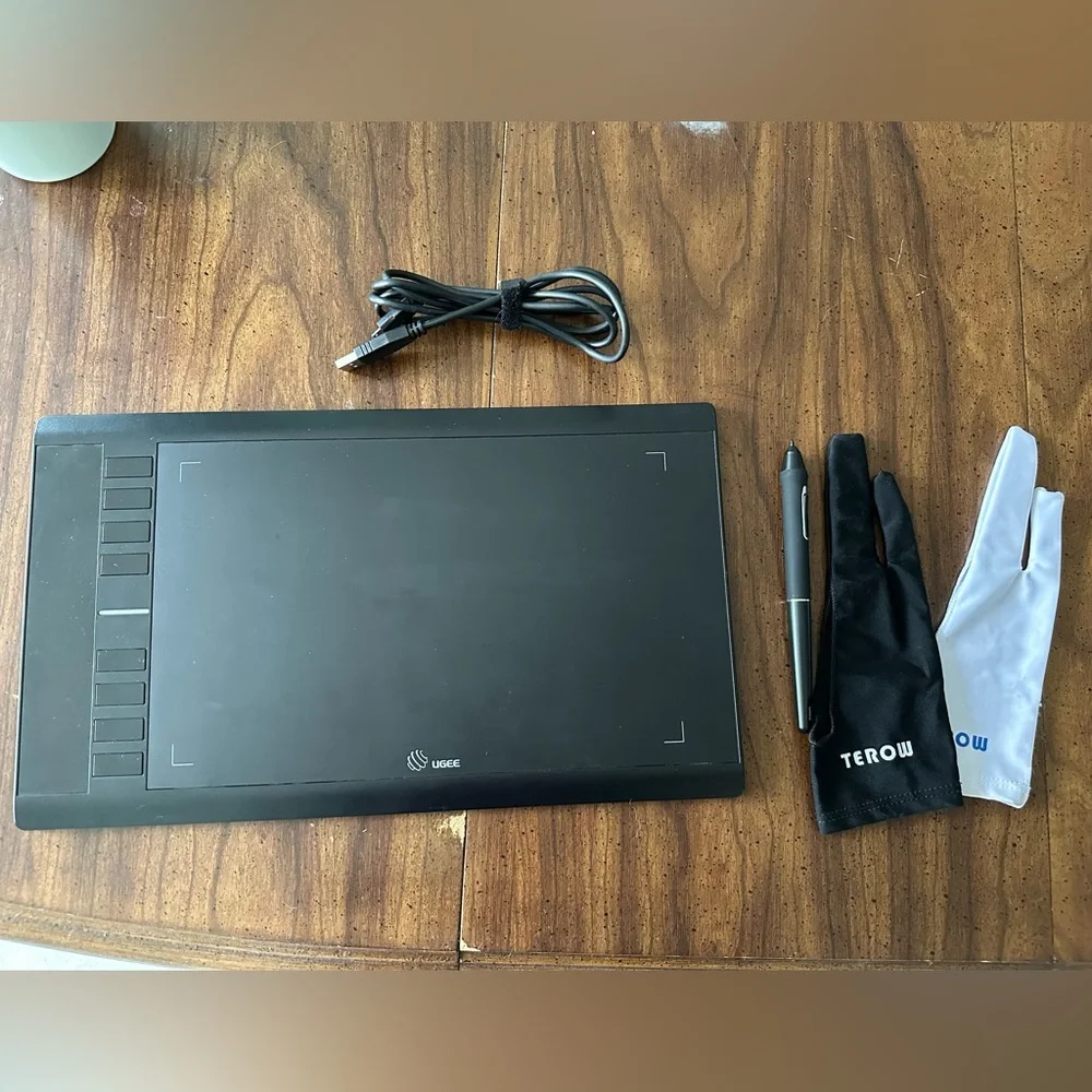 Ugee m708 drawing tablet, 10x6 inch, battery free stylus and 8 hot keys